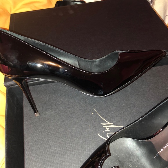Giuseppe Heels Black LIKE NEW - Picture 5 of 5
